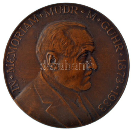 Szlovákia 1934. 'In Memorian Mudr M Guhr 1873-1933 / Tátra Kárpát Klub téli sportjai 1933-34' kétoldalas bronz emlékérem (55mm) T:1- Slovakia 1934. 'In Memorian Mudr M Guhr 1873-1933 / Winter sports of the Tatra Carpathian Club' two-sided