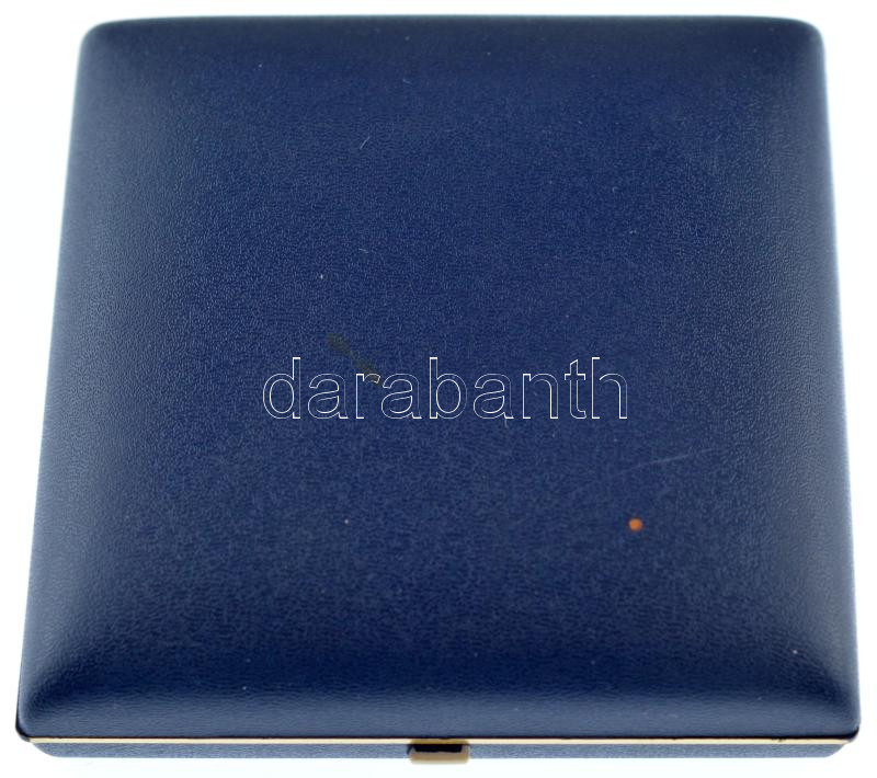 Hollandia / Utrecht (1961.) 'Európai tanács' jelzett Ag kétoldalas emlékérem eredeti tokban (42,65g/0.925/51mm) T:BU Netherlands / Utrecht (1961.) 'Council of Europe' hallmarked Ag two sided commemorative medallion in original case - Image 3