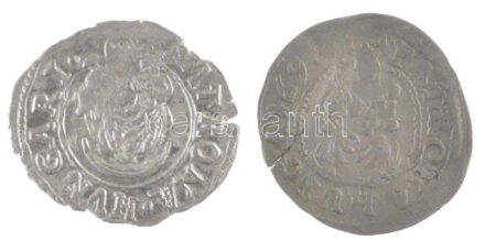 ~1620K-B Denár Ag 'II. Mátyás' kapszulában, tanúsítvánnyal (0,37g) + 1630K-B Denár Ag 'II. Ferdinánd' kapszulában tanúsítvánnyal (0,42g) + 169?K-B Denár Ag 'I. Lipót' kapszulában tanúsítvánnyal (0,54g), mahagóni fa éremtartó