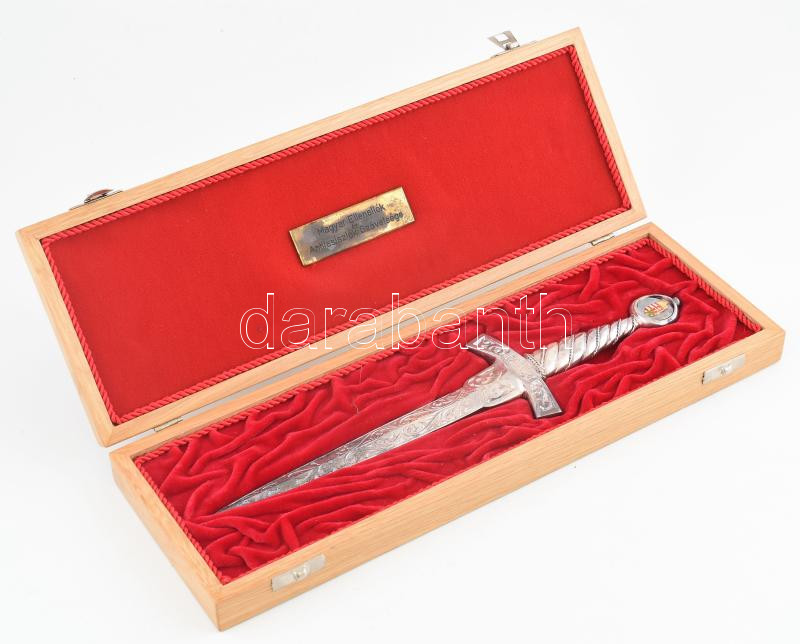 'Magyar Ellenállók, Antifasiszták Szövetsége' emlék tőr, dobozban. Ezüstözött fém, h: 31 cm - Image 4