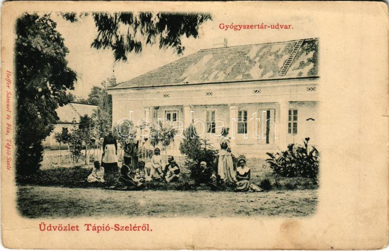 Tápiószele, Gyógyszertár udvar. Hoffer Sámuel és fia kiadása (EK)