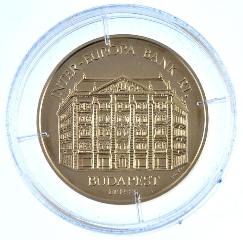 Bognár György (1944-) 1996. 'Inter-Európa Bank Rt. - Budapest / Alapítása 15. évfordulójára 1981-1996' jelzett Ag emlékérem, tanúsítvánnyal, sérült tokban (15,55g/0.925/32mm) T:PP ujjlenyomat, fo.