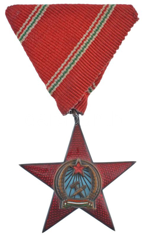 1949. 'A Magyar Népköztársasági Érdemérem bronz fokozata' zománcozott bronz kitüntetés mellszalaggal T:2 Hungary 1949. 'Medal of Merit of the Hungarian Peoples Republic Bronze class' enamelled bronze decoration on ribbon C:XF NMK 536.