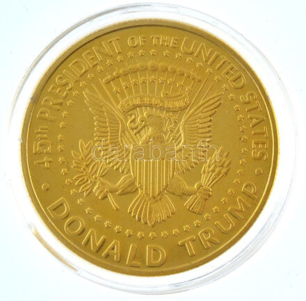 Amerikai Egyesült Államok 2020. 'Donald Trump' kétoldalas, aranyozott fém emlékérem (40mm) T:1 (eredetileg PP) fo. USA 2020. 'Donald Trump' two-sided, gilt metal medallion (40mm) C:UNC (originally PP) ujjlenyomatos