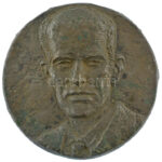 'Férfi portré' egyoldalas ezüstözött bronz emlékérem feloldatlan FB(?) szignóval (175mm) T:1- patina