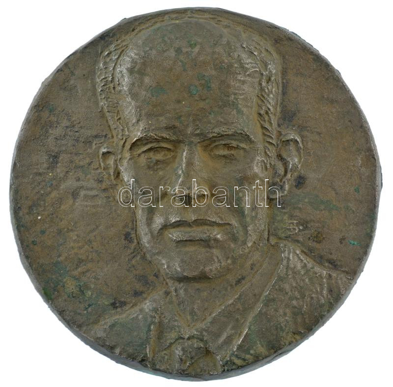 'Férfi portré' egyoldalas ezüstözött bronz emlékérem feloldatlan FB(?) szignóval (175mm) T:1- patina