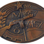 1957. ' KISZ 1919-1957 / Kiemelkedő közösségi munkáért - A munkásőrség országos parancsnokától' kétoldalas bronz plakett (120x85mm) T:1-