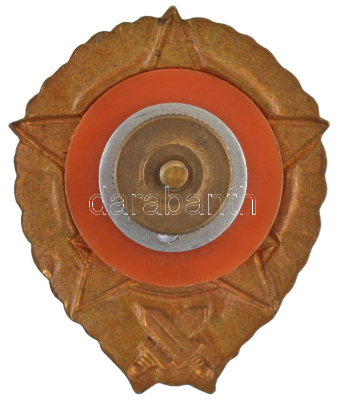 Csehszlovákia 1951-1962. 'Példamutató Katona' zománcozott fém jelvény (~37mm) T:2 Czechoslovakia 1951-1962. 'Vzorny Voják (Exemplary Soldier)' enamelled metal badge (~37mm) C:XF - Image 2