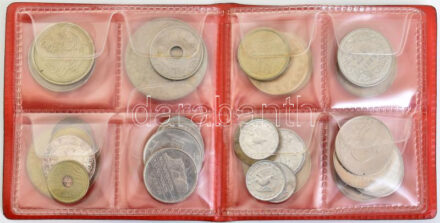 29 darabos magyar és külföldi fémpénz és zseton tétel kis albumban T:1--2- közte folt, patina