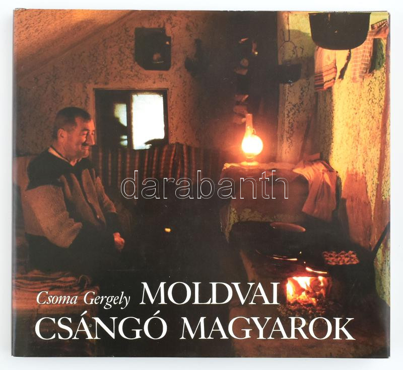 Csoma Gergely: Moldvai csángó magyarok. Bp., 1988, Corvina. Kiadói egészvászon kötés, papír védőborítóval, jó állapotban.