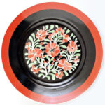 Hollóházi népies porcelán tányér, jelzett, kopott, d: 24 cm