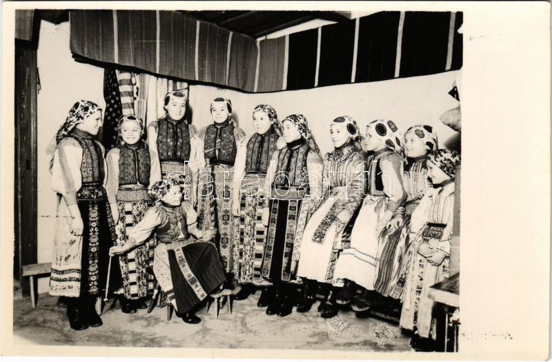 Kalotaszeg, Tara Calatei; népviselet / folklore