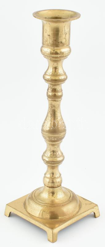 Réz gyertyatartó, kis kopással, m: 19 cm