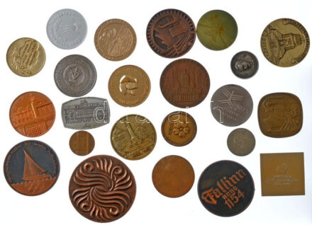 23 darabos külföldi szocialista emlékérem tétel, közte Észtország 1970. 'Tallinn anno 1154' bronz emlékérem (78mm) T:1- 23 pieces foreign socialist commemorative medallion lot, include Estonia 1970. 'Tallinn anno 1154' bronze