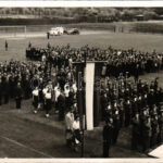 1942 Budapest, Chinoin SE (Sportegyesület) zászlószentelési ünnepélye a focipályán