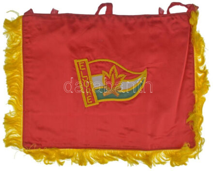 1971. 'VII. Nyári Úttörő Olimpia - Miskolc' festett műgyantás jelvény (22mm) + 1974. 'Nyári Úttörő Olimpia - Kaposvár' krómozott, festett, műgyantás jelvény (35x26mm) + 'Balatoni Úttörőváros Zánka' krómozott, festett jelvény