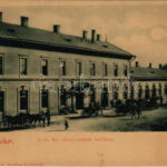 Kolozsvár, Cluj; M. kir. államvasutak indóháza, vasútállomás. Dunky Fivérek cs. és kir. udvari fényképészek kiadása / railway station (lyuk / pinhole)