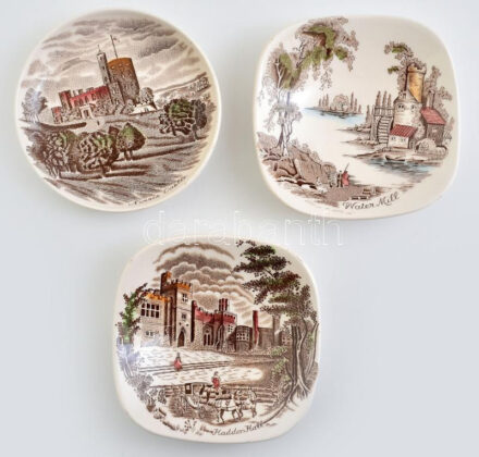 Johnson Bros angol porcelán tálka, 3 db, különböző mintával, XX. sz. eleje, matricás, jelzett, d: 10,5 cm