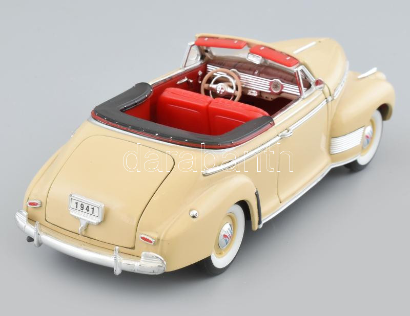 1961-es Chevrolet fém autómodell, kopásokkal, h: 20 cm - Image 2