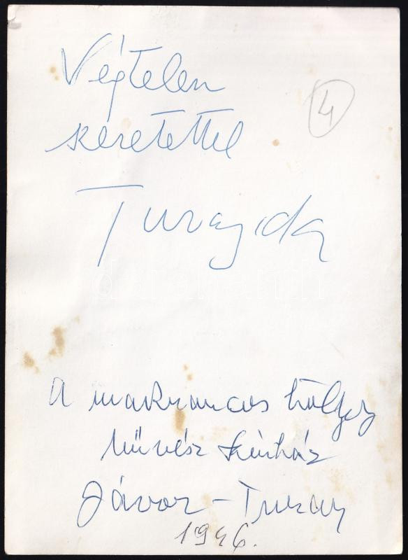 Turay Ida (1907-1997) színésznő dedikált későbbi nagyítású fotója, 12x14 cm