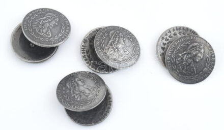 4 pár Mária Terézia magyar királynőt ábrázoló fém gomb, 'Imp. Hun. Boh. Reg. M. Theresia. D. G. R.', d: 2,5 cm.
