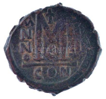 Bizánci Birodalom / Konstantinápoly / II. Justinianus 565-578. AE Follis (13,41g) T:2-,3 patina Byzantine Empire / Constantinople / Justin II 565-578. AE Follis 'DN IVSTI - NVS [PP AVG] / M - ANNO - epsilon - II - II - CON' (13,41g) C:VF,F patina