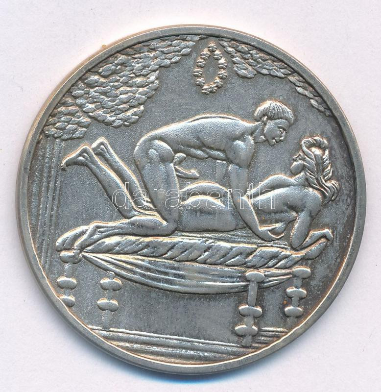 Németország DN 'Római Spintria' kétoldalas jelzett Ag replika tanúsítvánnyal (20g/0.999/40mm) T:1 patina Germany ND 'Roman Spintriae' two-sided hallmarked Ag replica with certificate (20g/0.999/40mm) C:UNC patina