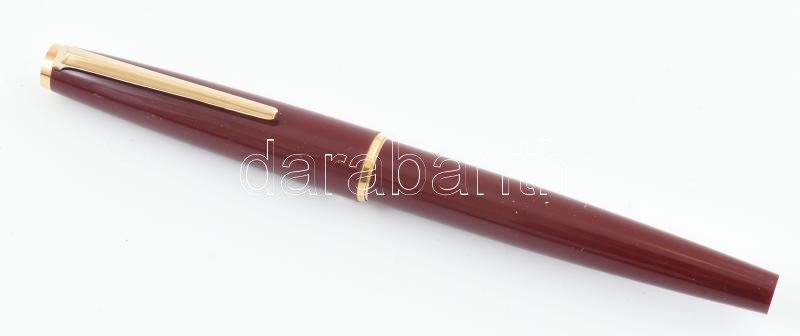 Montblanc bordó töltőtoll cca 1960. Megkímélt állapotban, hozzá bőr tolltartó 15,5 cm