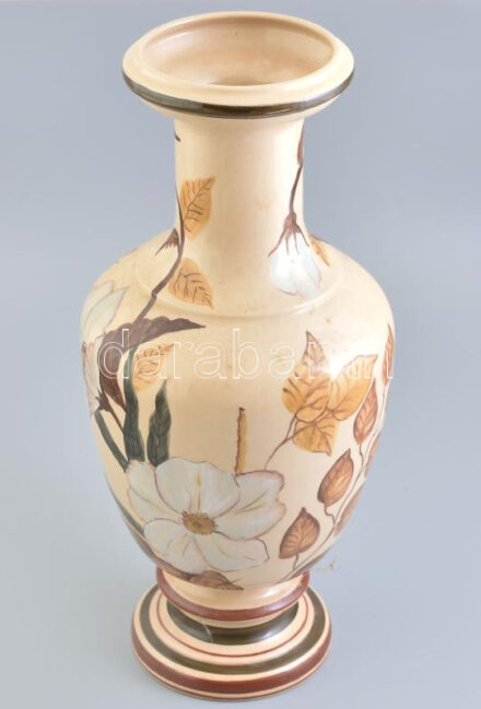 Váza. Azonosítatlan jelzéssel. Kézzel festett, mázas kerámia, hibátlan. 42 cm