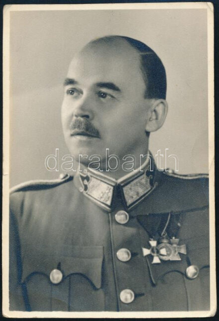 cca 1930-1940 Verbőczy Kálmán (1888-1967) m. kir. honvéd ezredes, az Országos Magyar Lövész Szövetség (OMLSZ) ügyvezető főlövészmestere, a Székely Hadosztály volt zászlóaljparancsnoka, egyenruhában, kitüntetésekkel (A Magyar