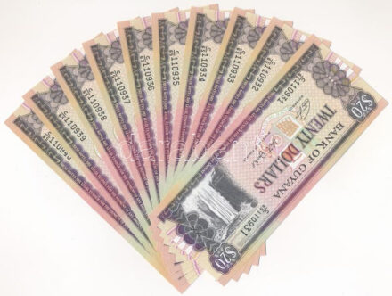 Guyana DN (2018) 20$ (10x) sorszámkövetők 'C/65 110931-C/65 110940' T:I Guyana ND (2018) 20 Dollars (10x) consecutive serials 'C/65 110931-C/65 110940' C:UNC Krause P#30