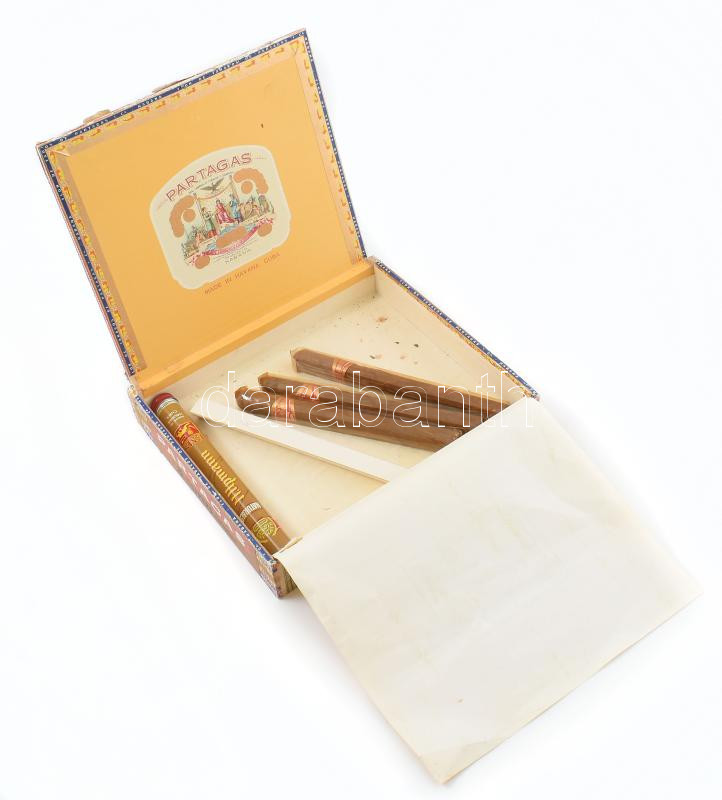 Flor de Tabacos de Partagas Habana fa szivaros doboz, tartalommal, hiányos 20,5x18x4 cm