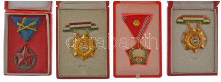 Magyar Szocialista kitüntetés tétel. 7xklf kitüntetés dobozban, közte 'Mezőgazdaság kiváló dolgozója','Kiváló munkásőr','Felszabadulási Jubileumi Emlékérem' + 2xklf kitüntetés tok + 3xklf viselési igazolvány + 'Kitüntetések