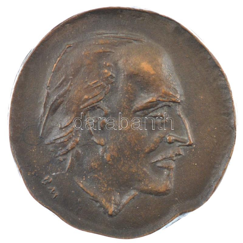 Borsos Miklós (1906-1990) 1970. 'Takáts Gyula' kétoldalas bronz emlékérem (78mm) T:1-