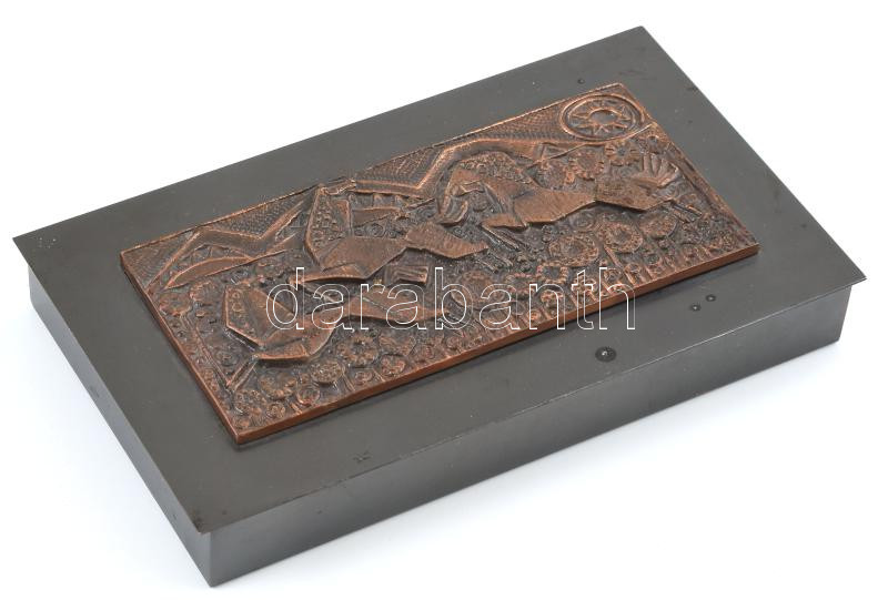 Lovas iparművész vörösréz doboz, fa betéttel, 18,5x10,5x2,5 cm