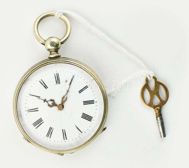 Ezüstözött acél tokos, kulcsos zsebóra. számlapon hajszálrepedésekkel, működő, jó állapotban d: 46 mm