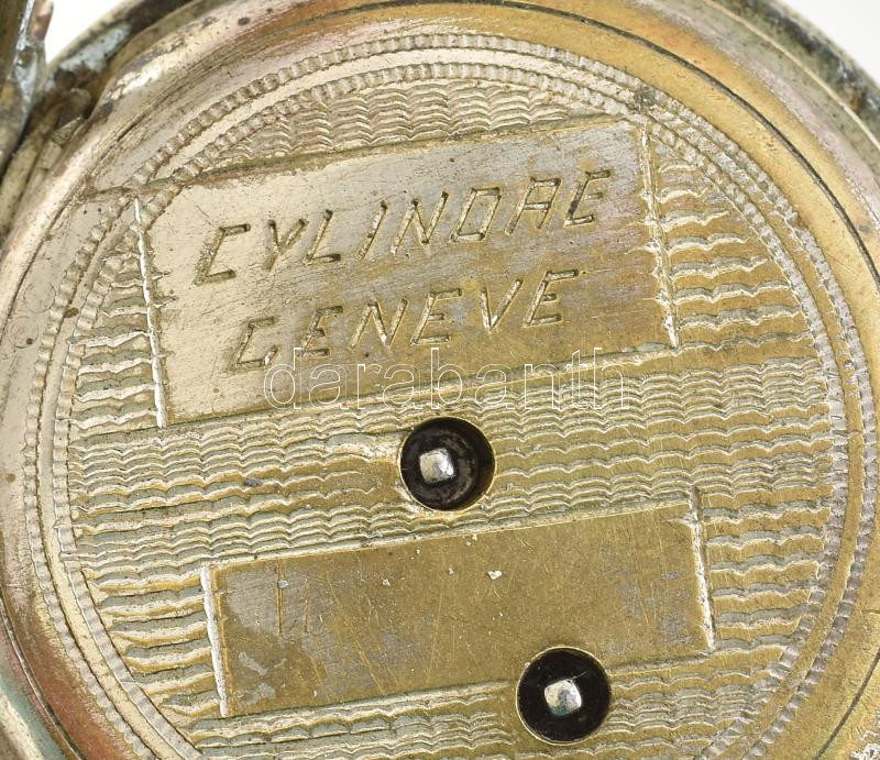 Ezüstözött acél tokos, kulcsos zsebóra. számlapon hajszálrepedésekkel, működő, jó állapotban d: 46 mm - Image 2