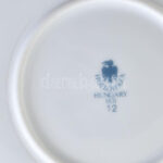 Hollóházi Jurcsák László által tervezett mintával díszített porcelán bonbonier, matricás, jelzett, apró kopásnyomokkal, d: 15 cm, m: 7 cm - Image 2
