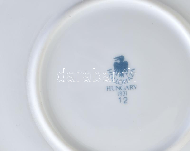 Hollóházi Jurcsák László által tervezett mintával díszített porcelán bonbonier, matricás, jelzett, apró kopásnyomokkal, d: 15 cm, m: 7 cm - Image 2