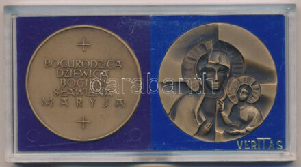 Lengyelország 1982. 'Jasna Góra-i Madonna' kétdarabos bronz emlékérem szett tokban (45mm) T:1 tok repedt Poland 1982. 'Jasno-Górska Matka Koscioła' two pieces bronze commemorative medallion set in case (45mm) C:UNC cracked case