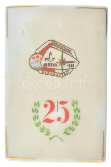 ~1980. 'BHG Természetjáró Szakosztály' Hollóházi porcelán emlékplakett (122x80mm) T:1-