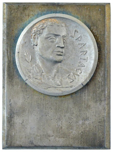 ~1950-1960. 'Spartacus' rátétes fém plakett (73x54mm) T:1- patina