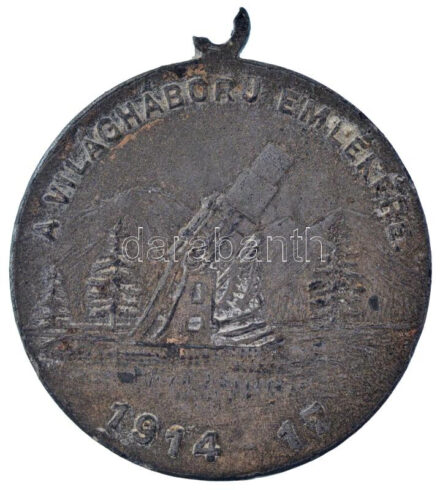 Osztrák-Magyar Monarchia ~1918. 'Viribus Unitis / A világháború emlékére 1914-17' hadifém emlékérem füllel (30mm) T:3 törött fül Austro-Hungarian Monarchy ~1918. 'Viribus Unitis / Word War Memorial 1914-17' metal commemorative