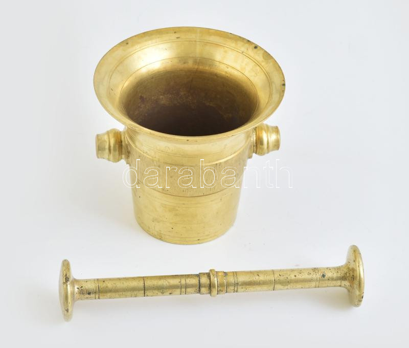 Réz mozsár törővel, m: 11 cm, d: 12 cm