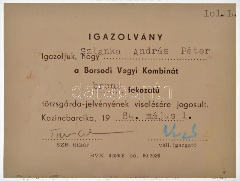 1984. 'Borsodi Vegyi kombinát bronz fokozatú törzsgárda-jelvény' műgyantás bronz kitűző névre szóló adományozólappal (12x15mm) T:1- lapon ütődésnyomok - Image 3