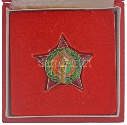 ~1960. 'Munkásőr' szolgálati jelvény kopottas dísztokban T:2