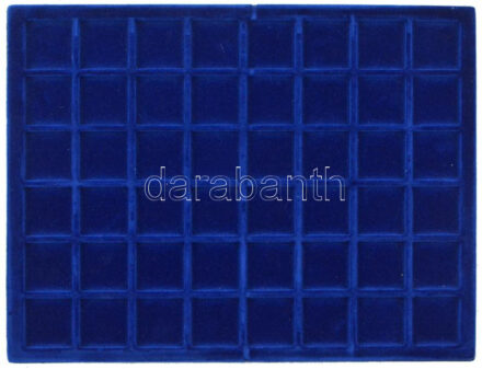 Éremtartó tálca összesen 48 férőhellyel (30x30mm), használt, de jó állapotban