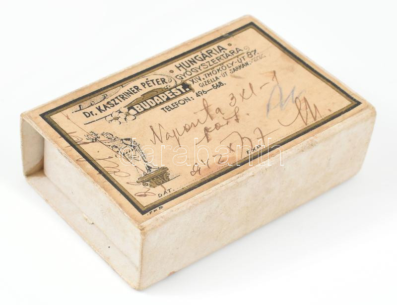 cca. 1940 Dr. Kasztriner Péter Budapest Hungária Gyógyszertára, karton gyógyszeres dobozka, kis kopással, 5x8 cm