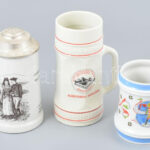 3 db söröskorsó, porcelán, Hollóházi és Lichte GDR, egy ón fedéllel, jelzett, kis kopásokkal, m: 12-19 cm