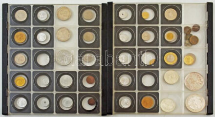 43db-os, főleg magyar érméből álló tétel, műanyag tokokba rendezve. Benne: 1947. 5Ft Ag 'Kossuth' (2x) + 1992. 200Ft Ag 'MNB' + 1994. 200Ft Ag 'Deák' + 2002. 100Ft 'Kossuth' + 2003. 20Ft 'Deák' + 2004. 50Ft 'Európai Unió' + 1991. 2f Al